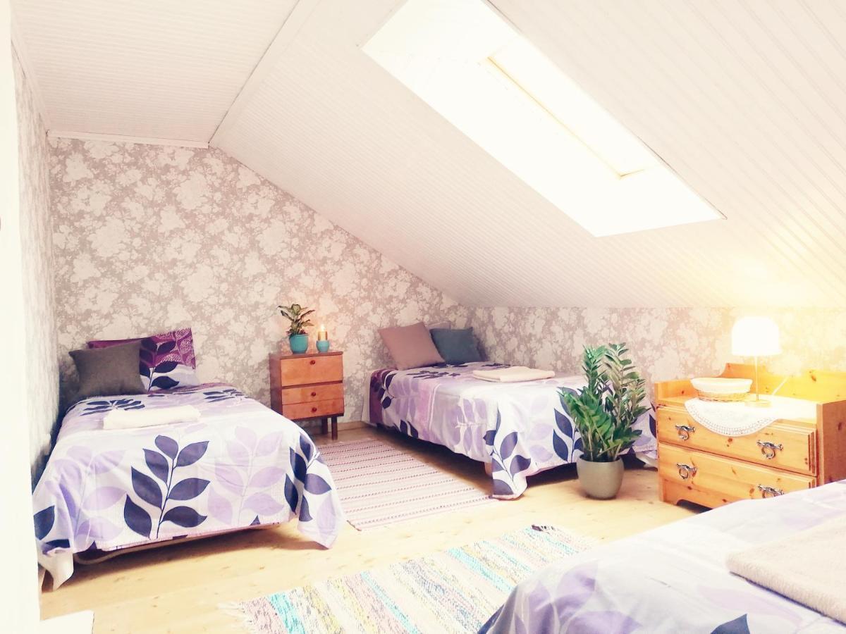 Apartamento Kaerdla Retrovisiit Helmi Exterior foto